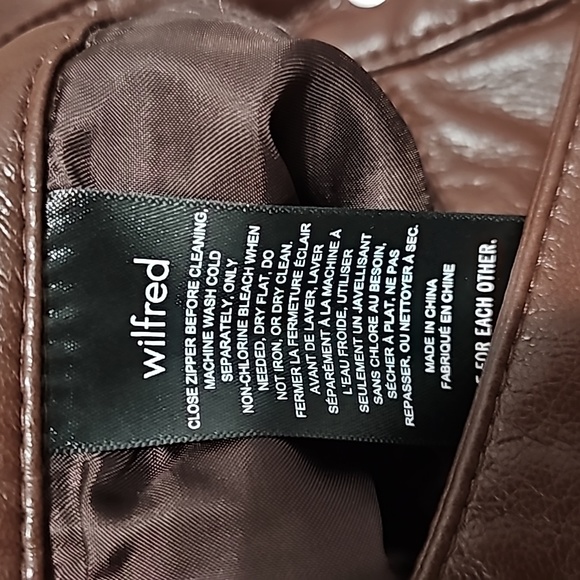 NWOT Aritzia Wilfred Melina Vegan Leather Pants Straight Leg Burgundy Size 4 - Picture 12 of 14